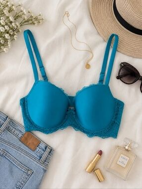 Victoria's Secret Dream Angels Lined Demi Bra Size 36D Turquoise